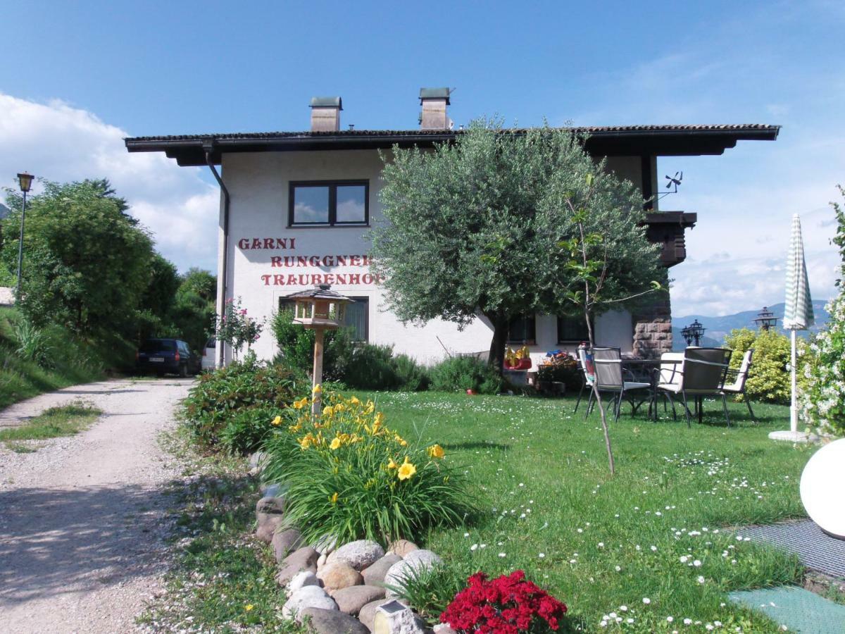 Garni Runggner Traubenhof Hotel Tramin an der Weinstraße Buitenkant foto